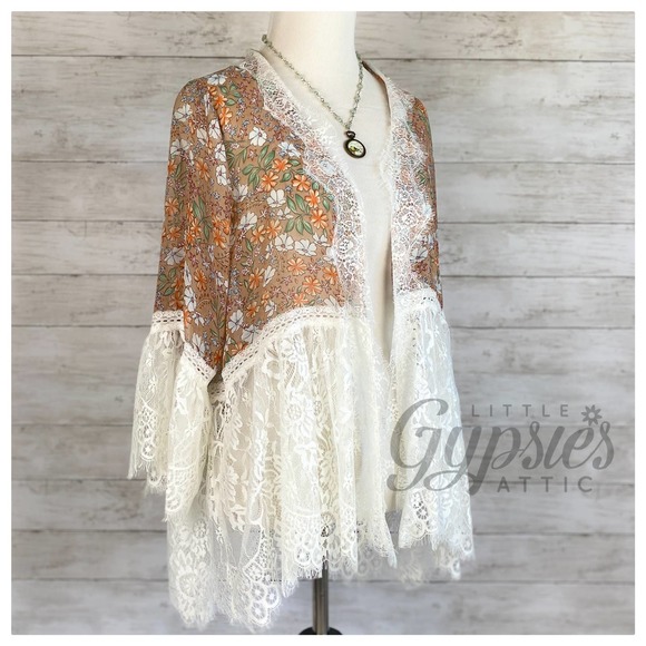 POL Ellie's Bridesmaid Lace Kimono Cardigan - Picture 5 of 14